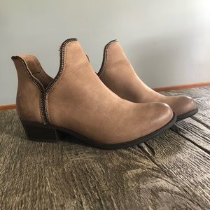 BCBGeneration Taupe Booties